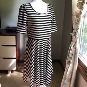 Lularoe Amelia dress